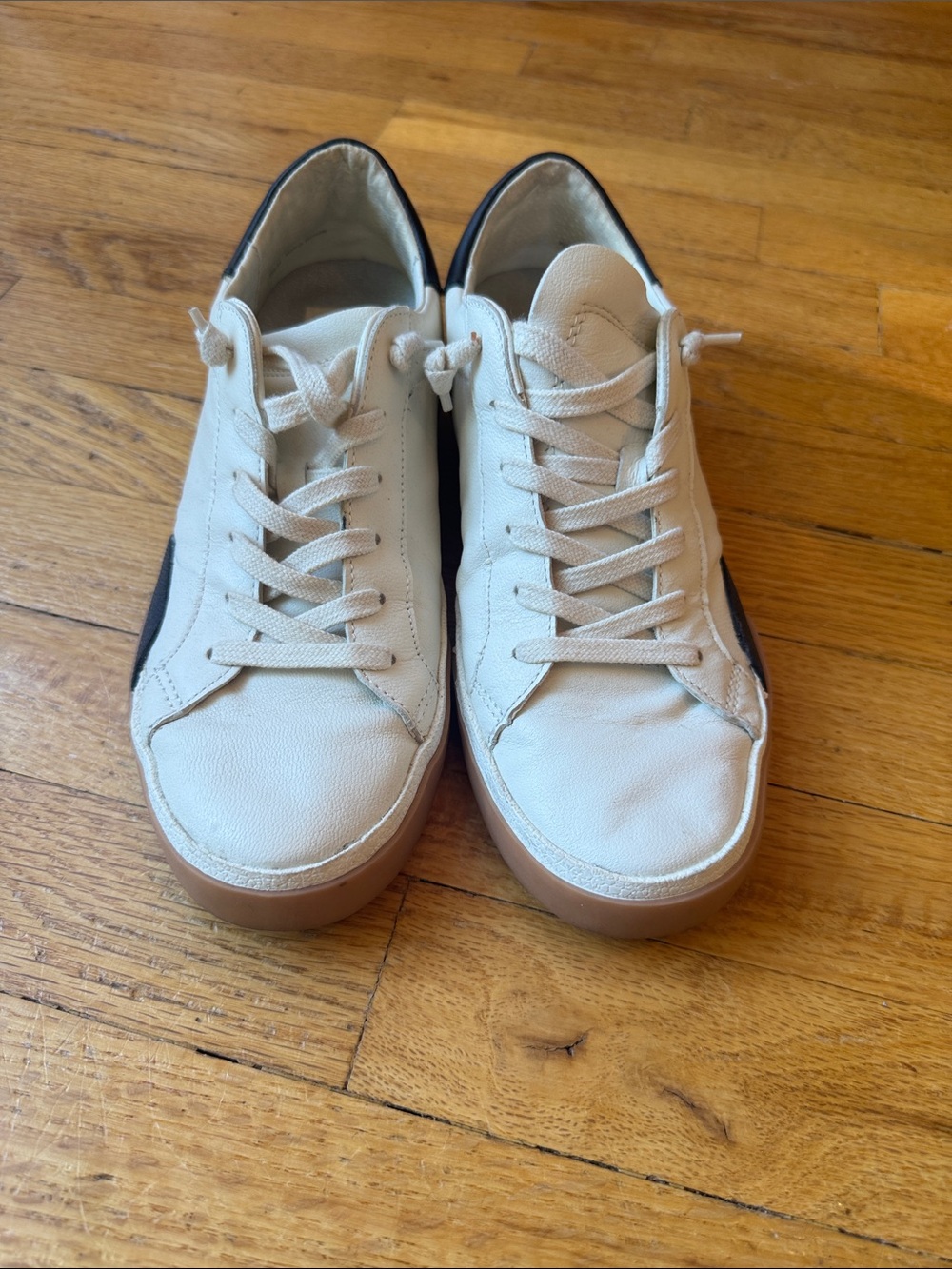 Dolce Vita White Leather Sneakers with Gum Sole and Black Heel